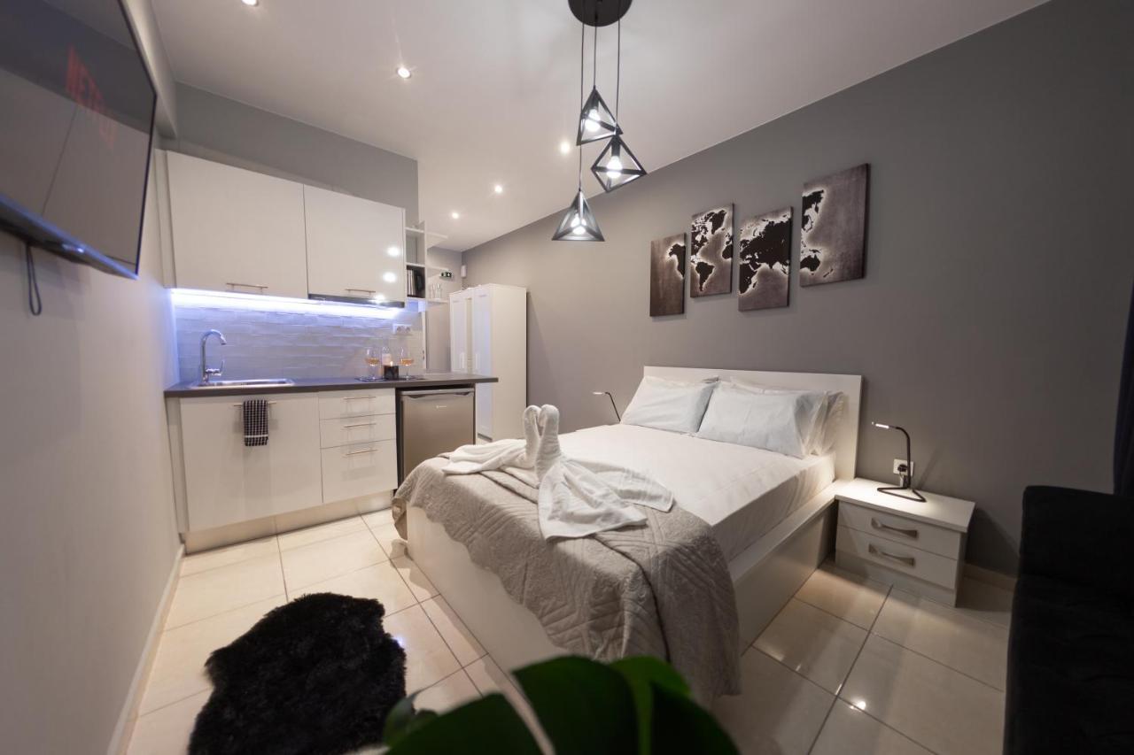Acroview Right In The Center Apartment Атина Екстериор снимка